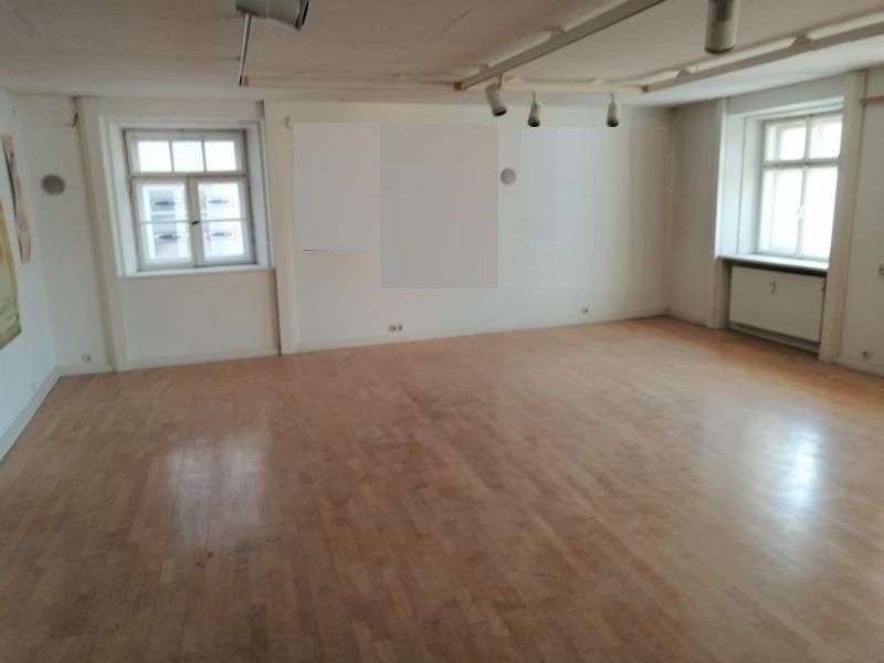 +++ Bestlage für Ihr Gewerbe am Stadtplatz in Mühldorf+++