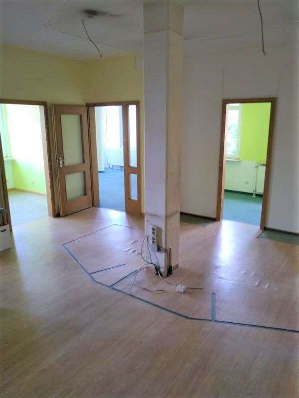 +++ Büro oder Praxisfläche direkt am Stadtplatz individuell gestaltbar +++