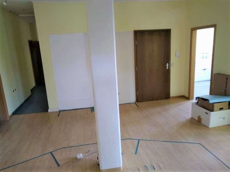 +++ Büro oder Praxisfläche direkt am Stadtplatz individuell gestaltbar +++