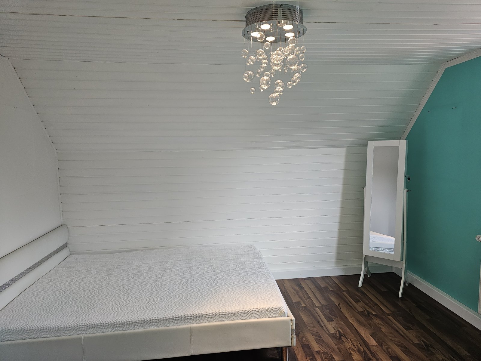 +++gepflegte Doppelhaushälfte in zentraler Lage+++