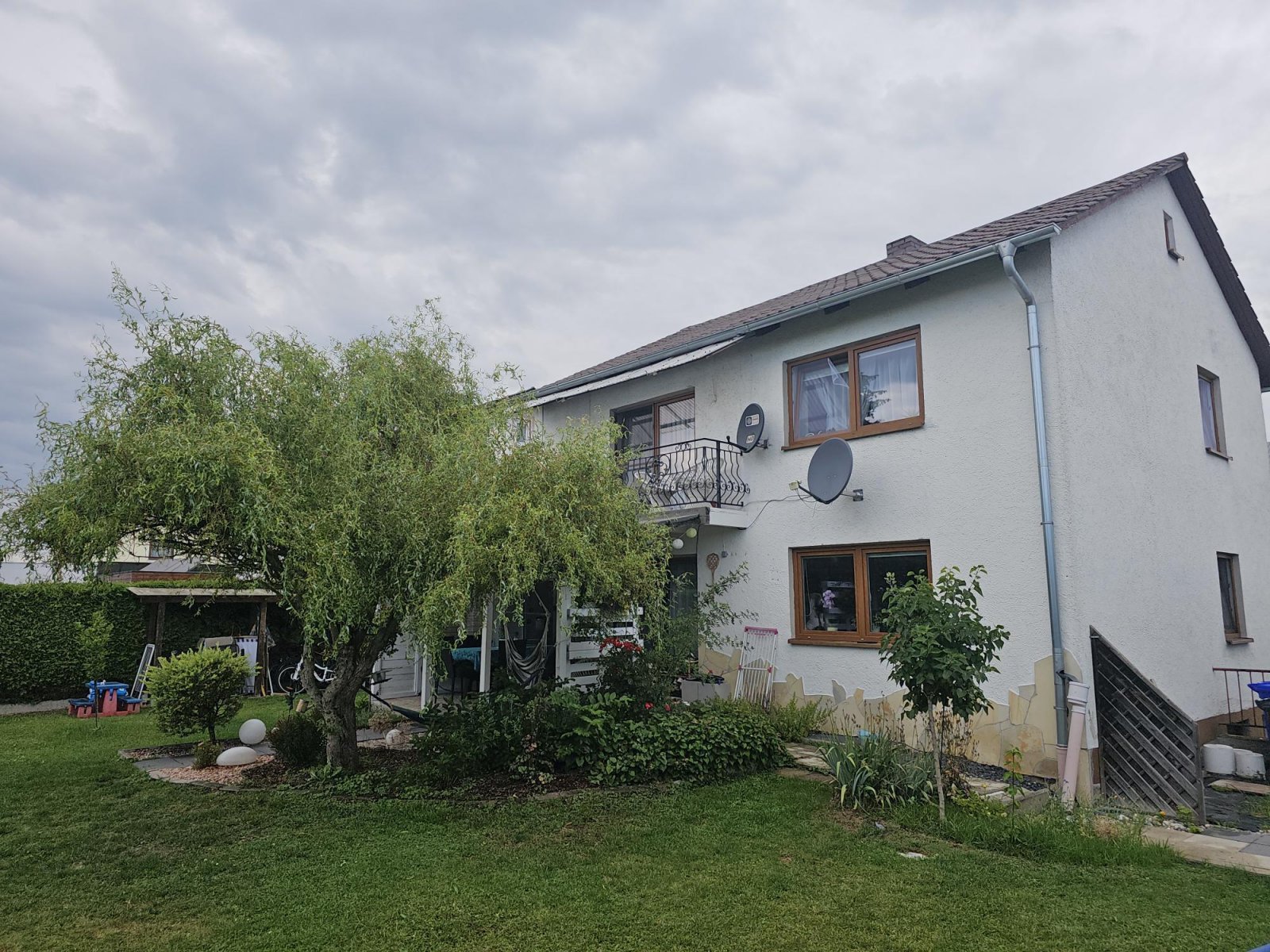 +++ Ein-/Zweifamilienhaus in schöner Lage+++