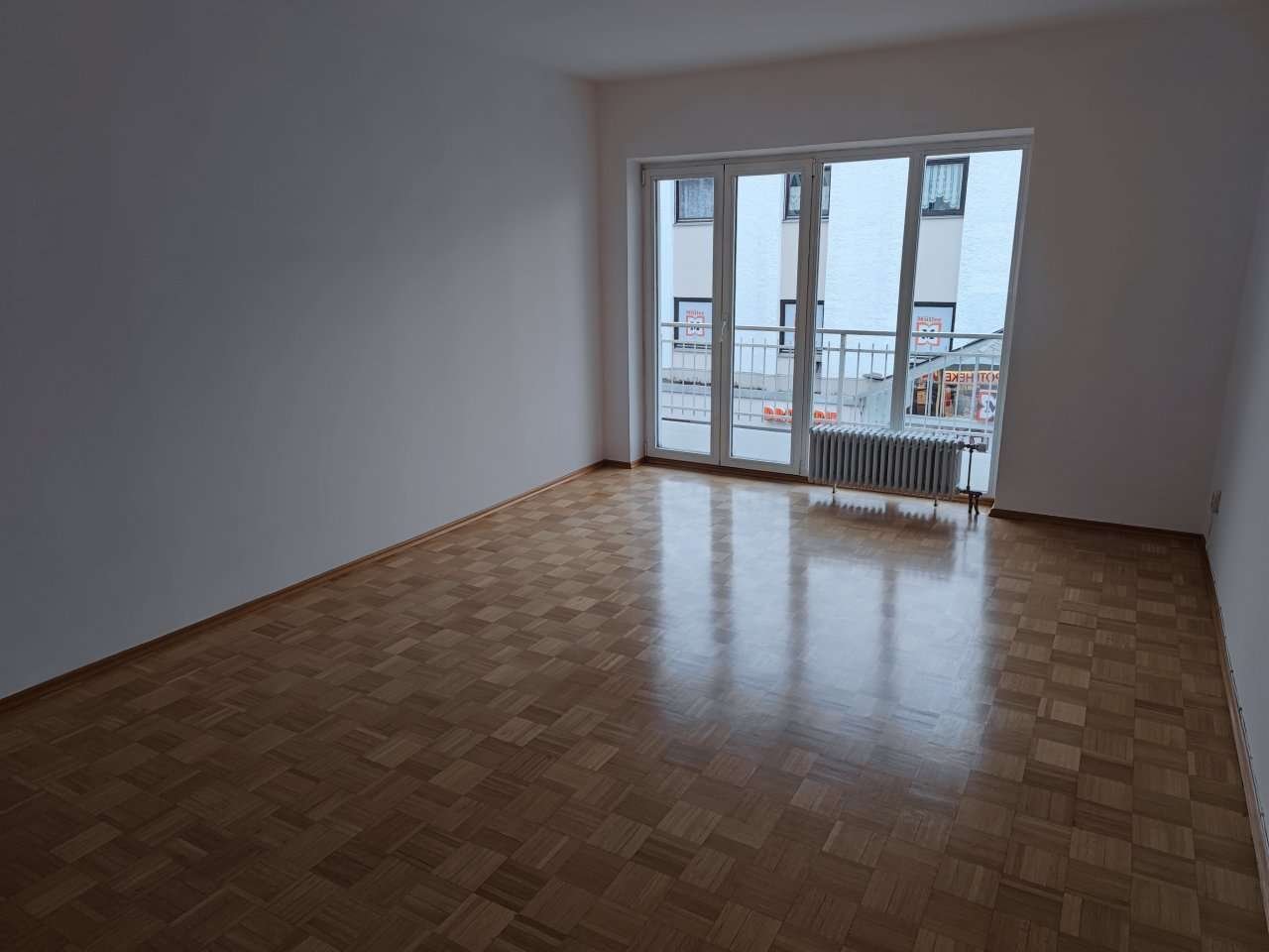 +++ 3-Zi.-Whg in sehr zentraler Lage mit Balkon +++