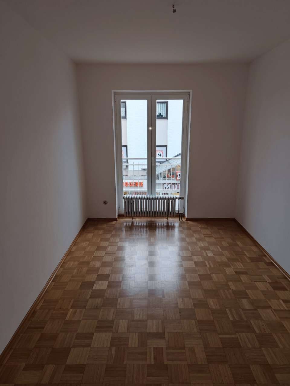 +++ 3-Zi.-Whg in sehr zentraler Lage mit Balkon +++