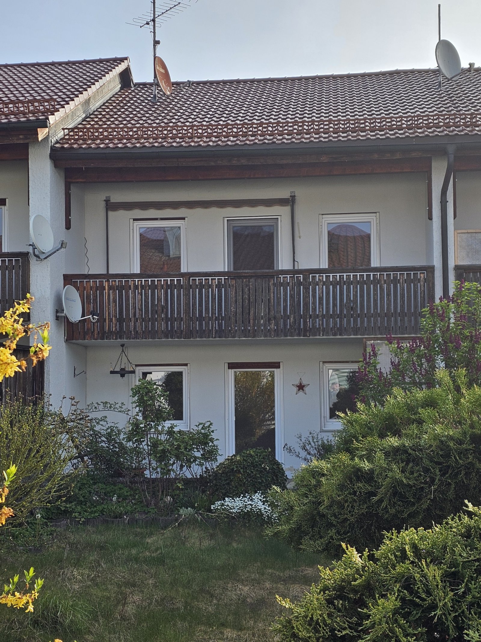 +++ Renovierungsbedürftiges Reihenmittelhaus mit Garten +++