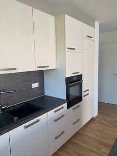 +++ Hochwertige 4.-Zi-Whg. im 3. OG mit EBK und TG-Stellplatz +++