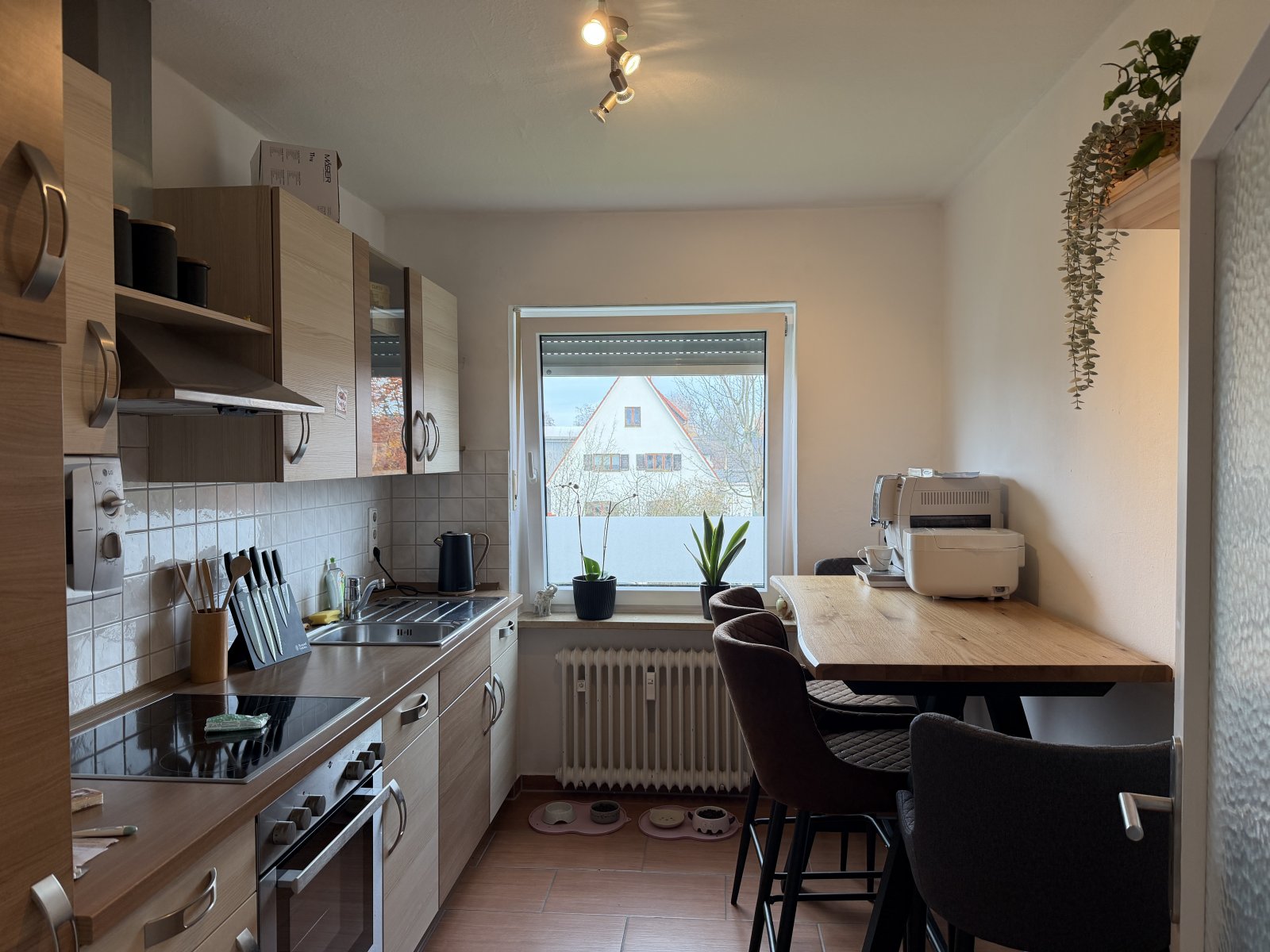 +++Helle 2-Zi.-Whg. mit Loggia und TG-Platz +++