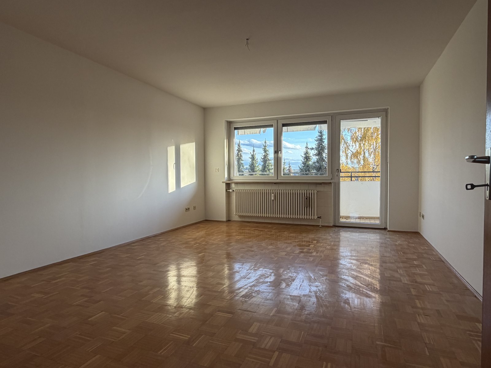 +++ praktische 3-Zi.-Whg. mit Loggia und TG-Stellplatz +++