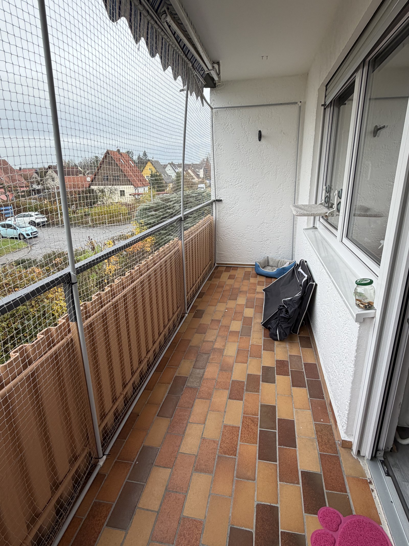 +++Helle 2-Zi.-Whg. mit Loggia und TG-Platz +++