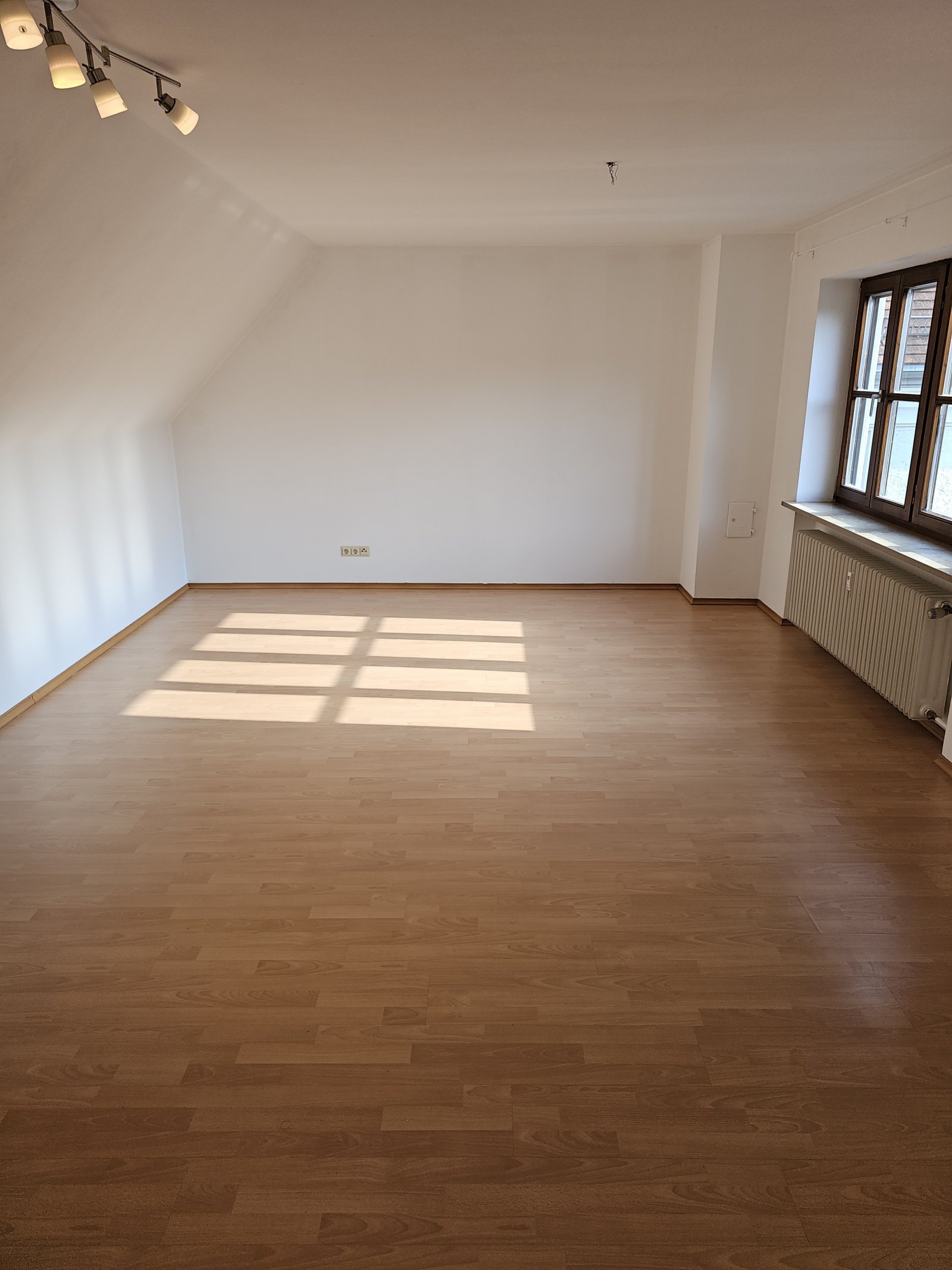 +++Zentral und doch ruhig – charmante Wohnung direkt hinter dem Stadtplatz von Mühldorf+++
