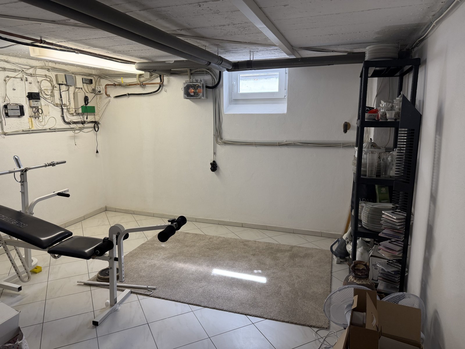+++ modernisiertes EFH mit Indoorpool und Wellnessbereich+++