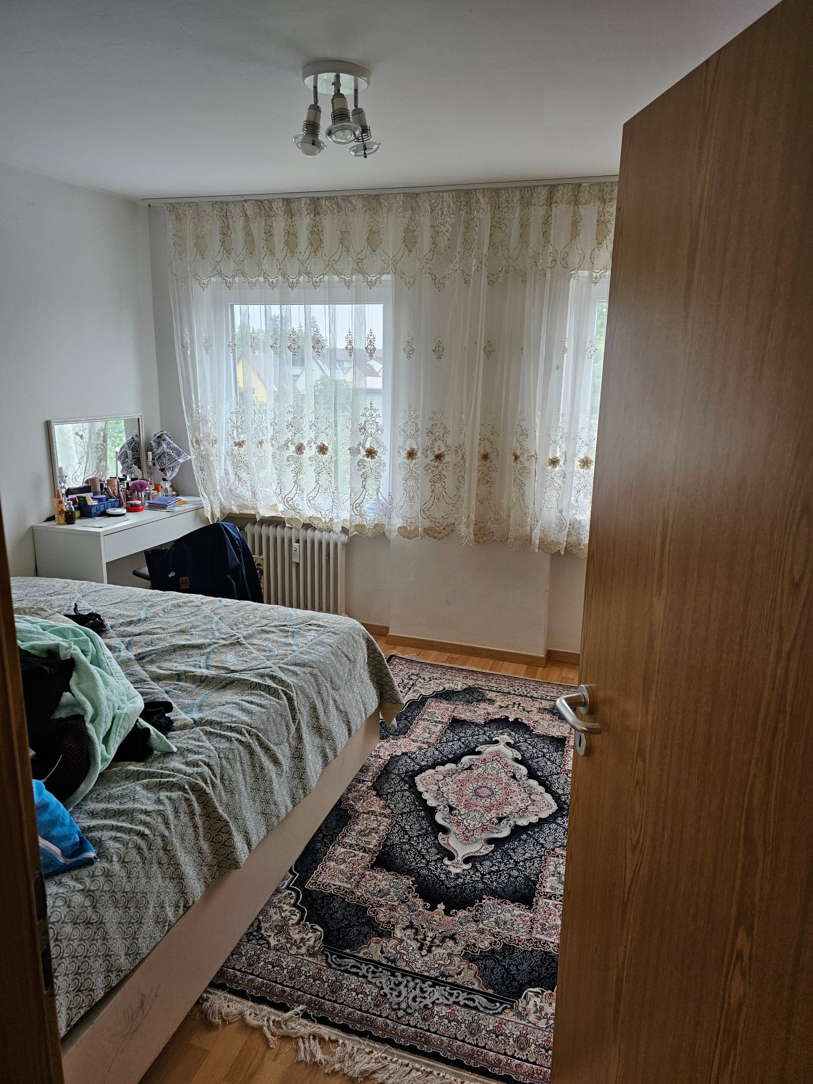 +++Große, helle 4-Zi.-Whg mit Loggia im 2. OG+++