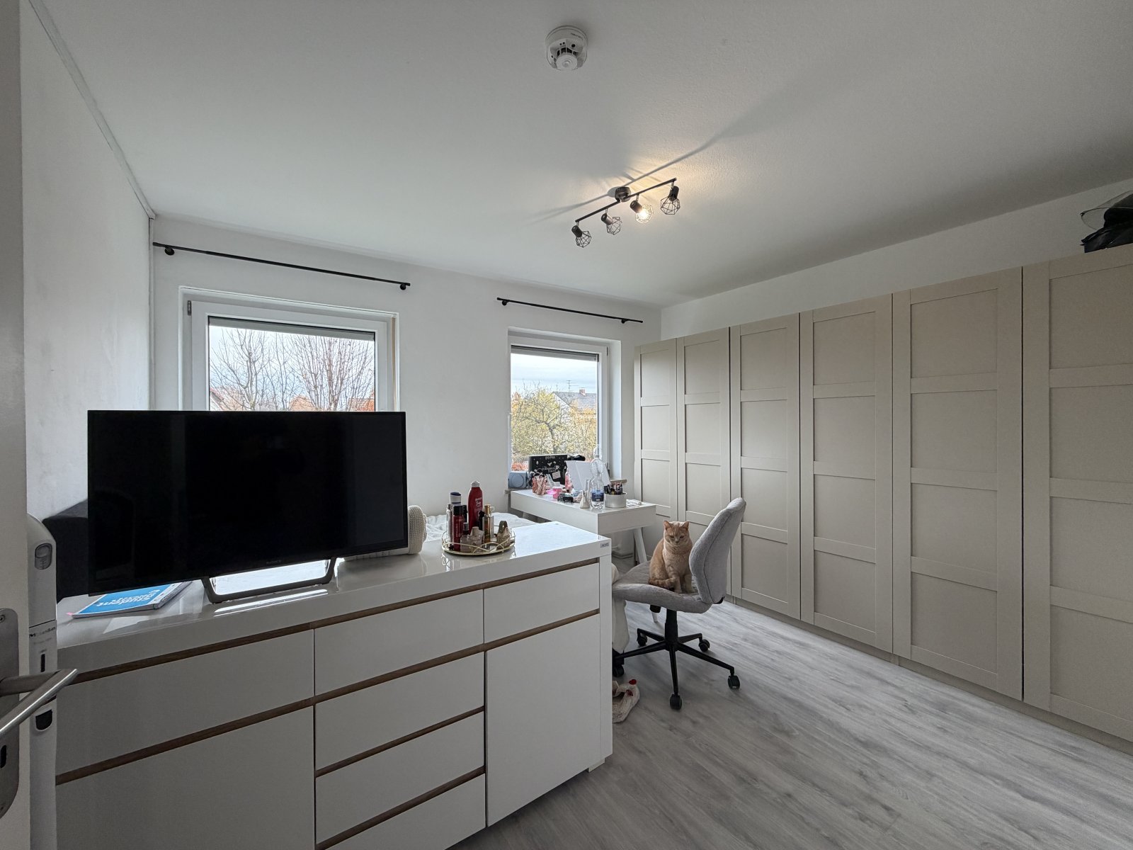 +++Helle 2-Zi.-Whg. mit Loggia und TG-Platz +++