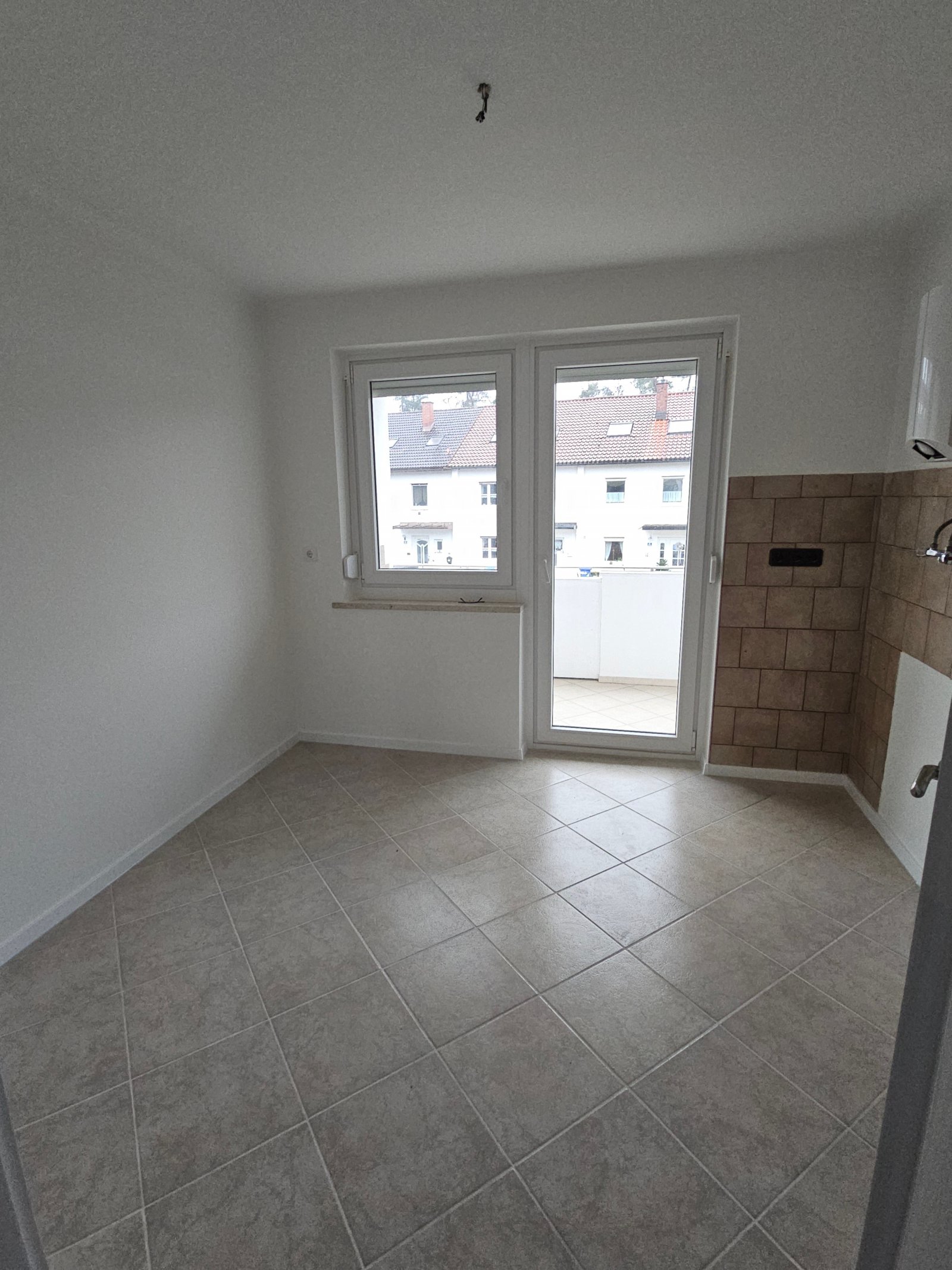 +++Freundliche 2-Zimmer Wohnung mit Loggia+++