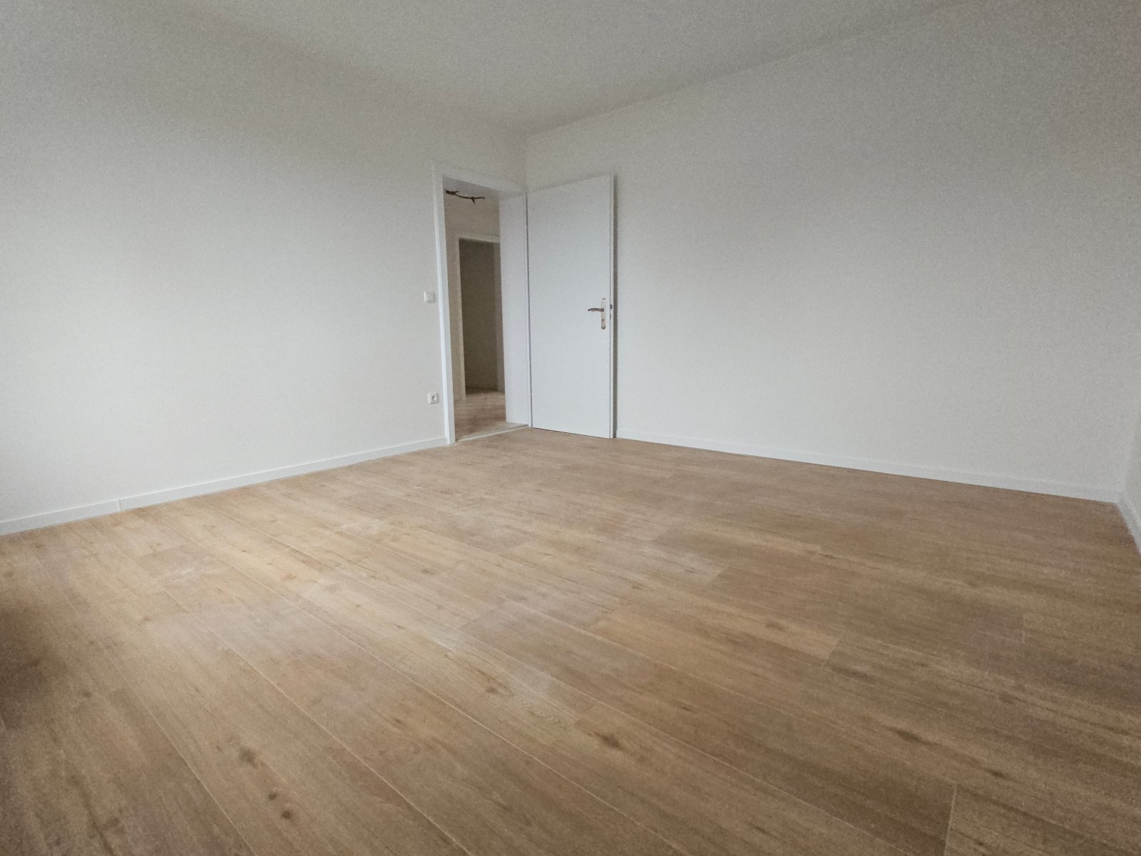 +++Freundliche 2-Zimmer Wohnung mit Loggia+++