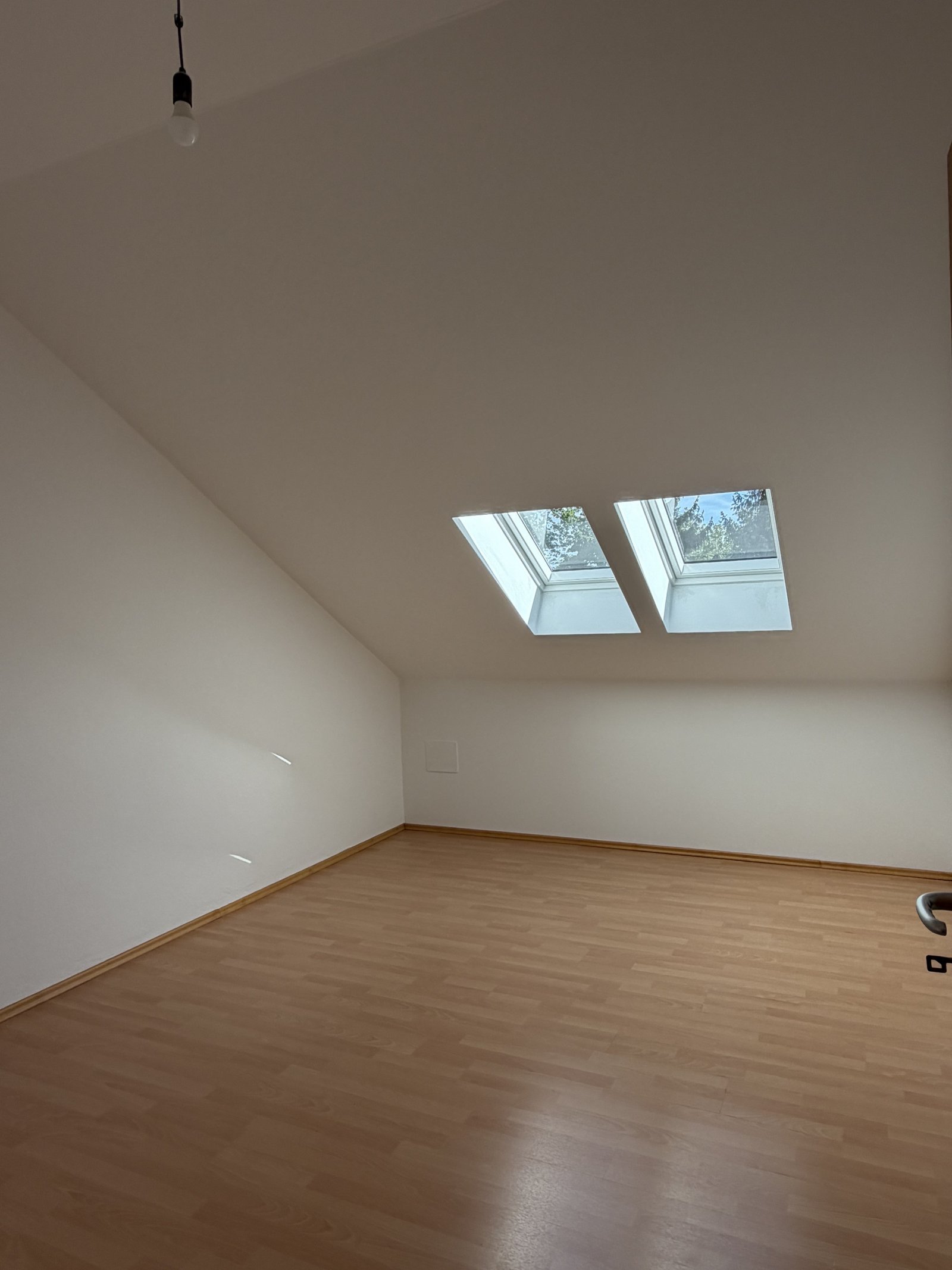 +++praktische 2-Zimmer Dachgeschoßwohnung +++
