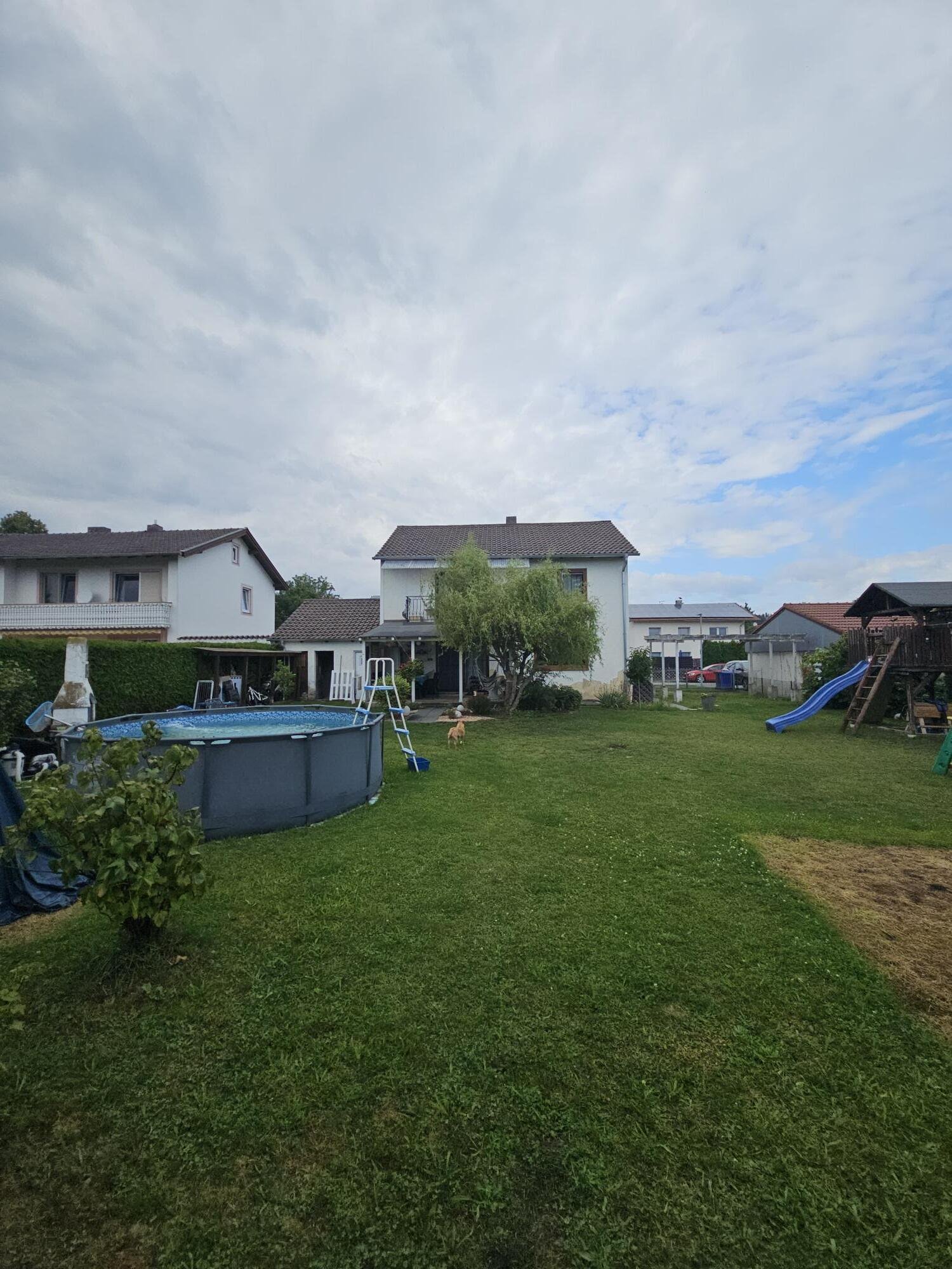 Außenansicht Gartenseite Außenansicht Gartenseite