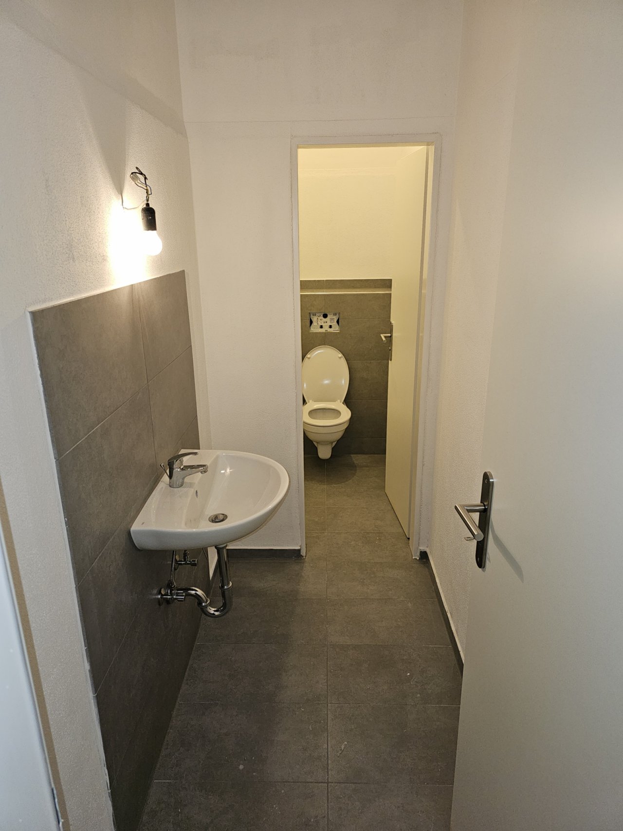 WC WC