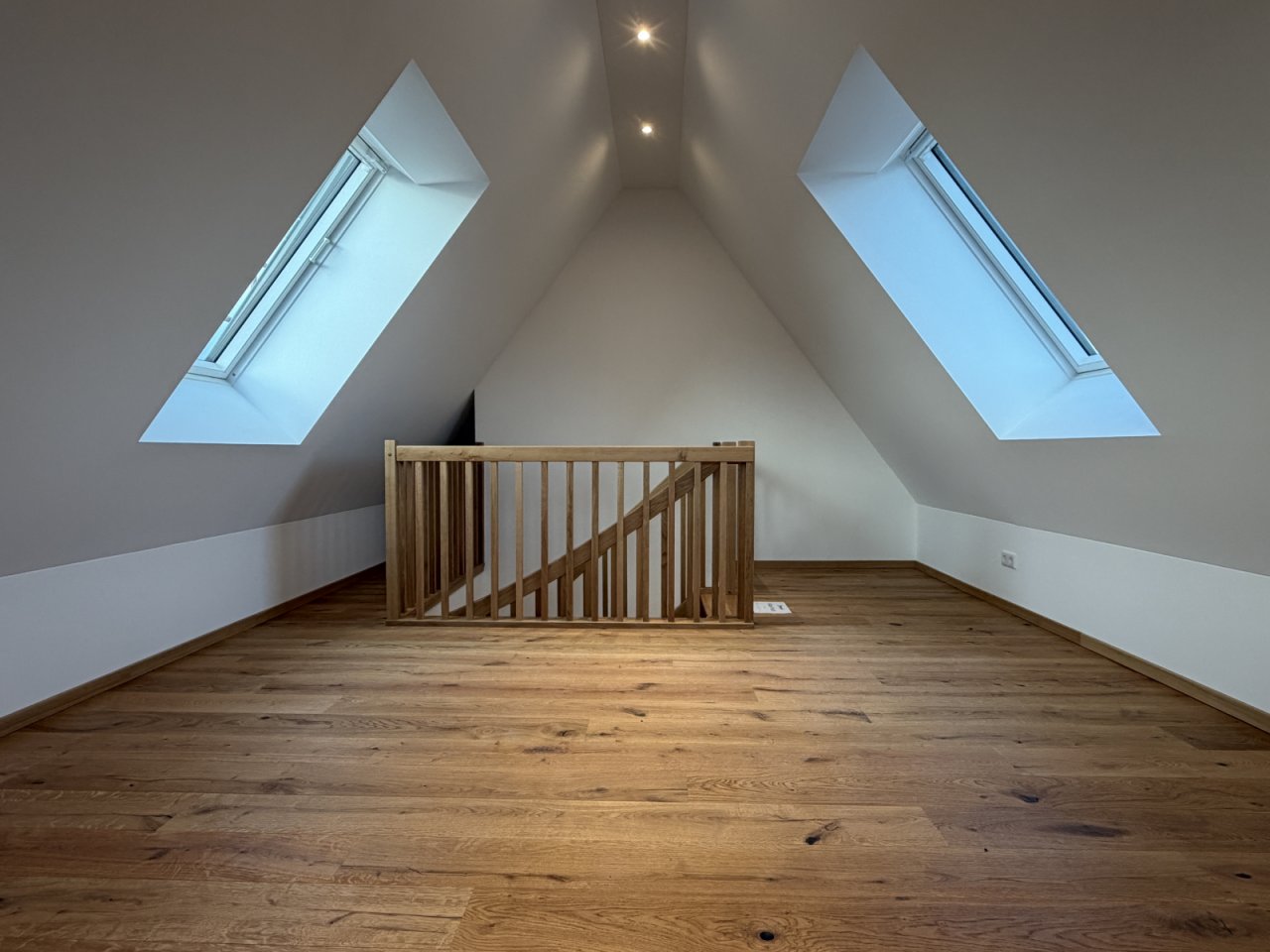 Dachgeschosszimmer Dachgeschosszimmer