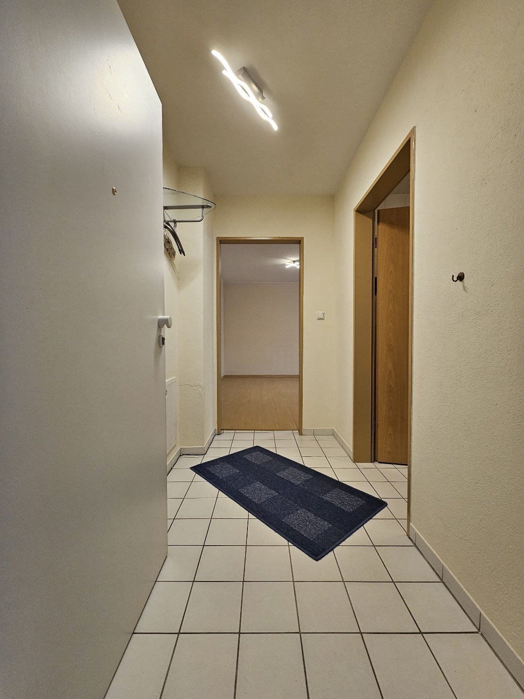 01-1 Garderobe (1-2)
